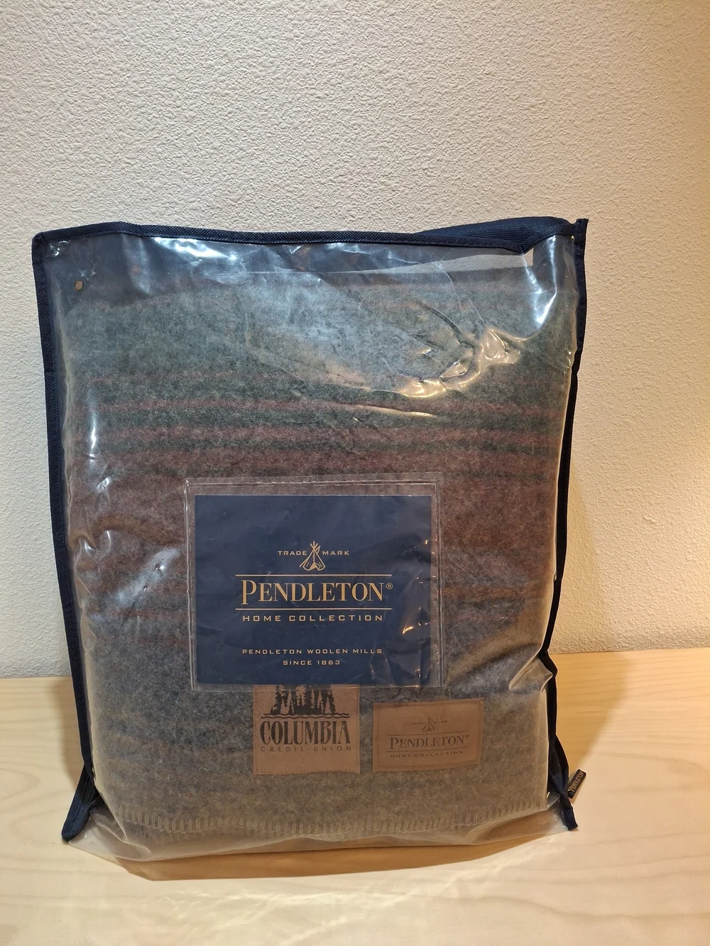 Pendleton x Columbia Wool Blanket Yakima Camp Twin Striped NEW